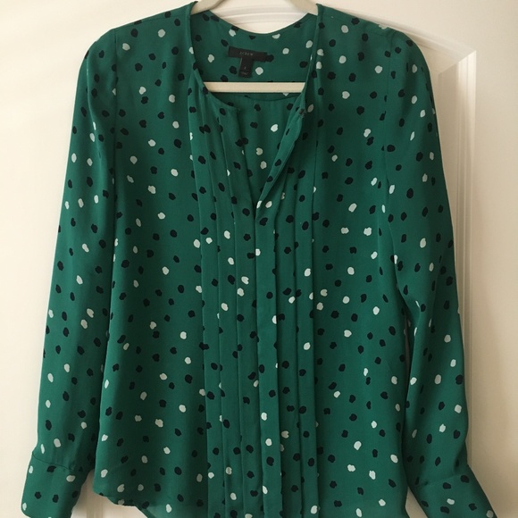 green polka dot blouse